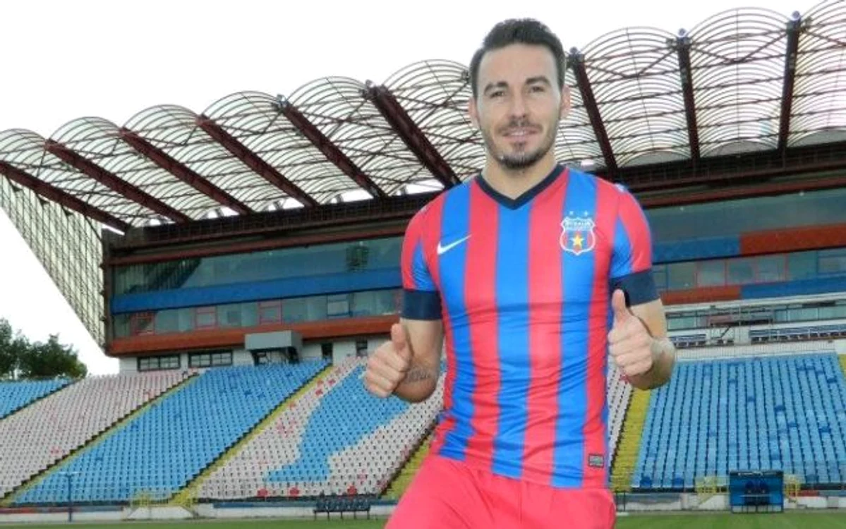 
    Adi Cristea  