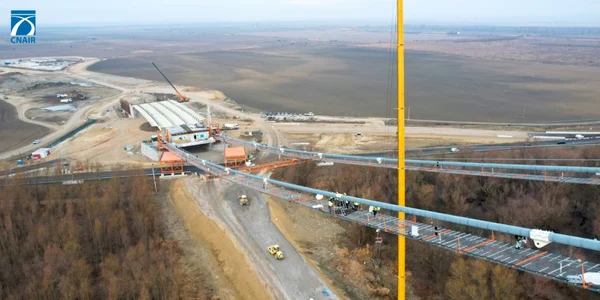 podul suspendat peste Dunare FOTO CNAIR 