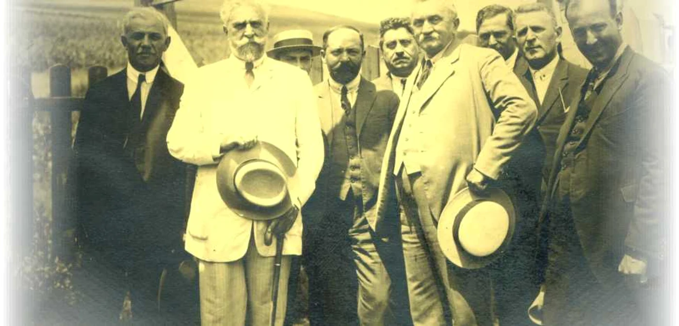 Guvernul I C Brătianu la şantierul de gaze Deleni - 1924