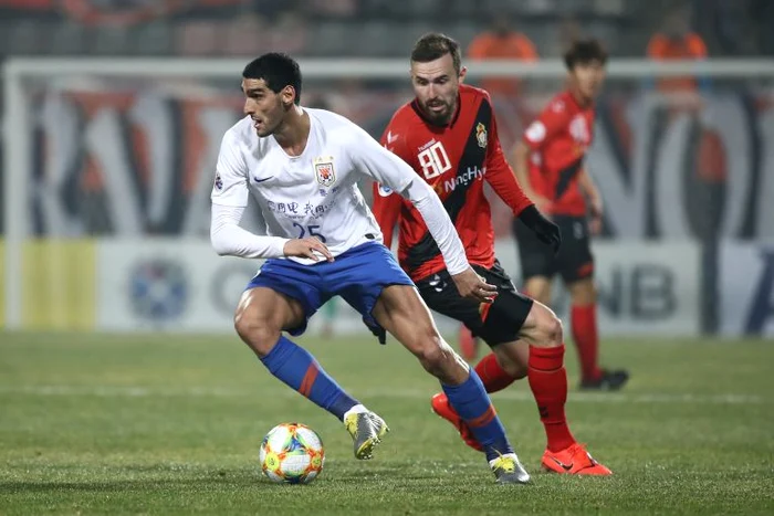 
    Fellaini evoluează în campionatul chinezFoto: Guliver/ GettyImages  