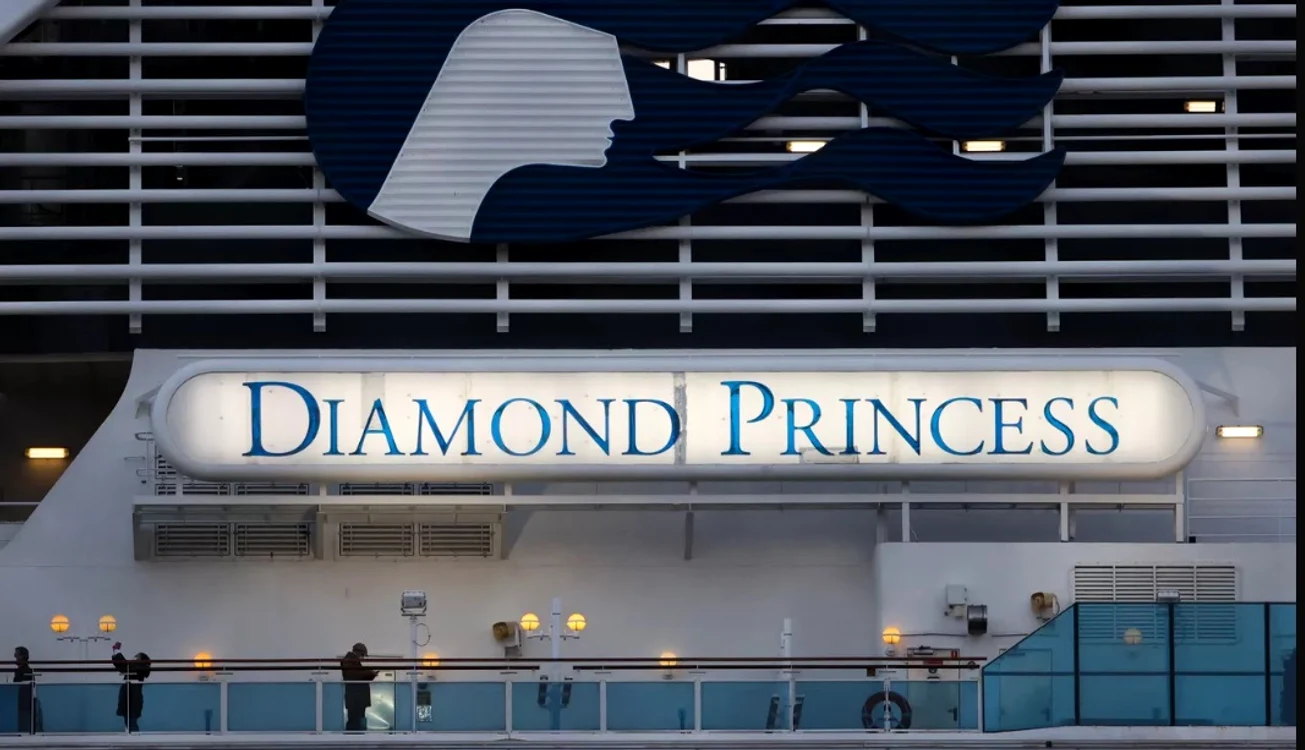 Pe nava Diamond Princess s/au aflat 17 românifoto: captura CNN