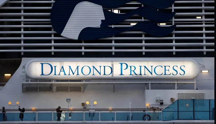 
    Pe nava Diamond Princess s/au aflat 17 românifoto: captura CNN  