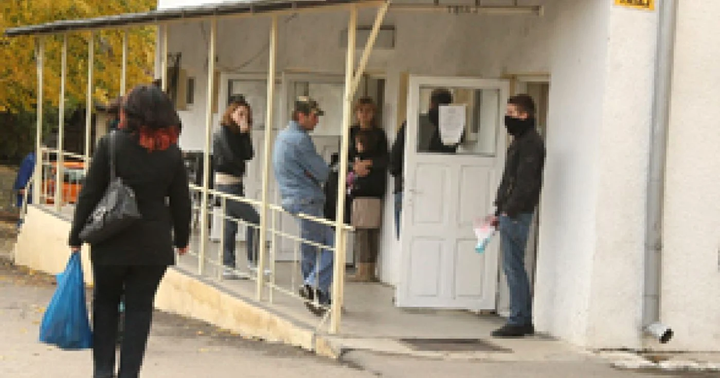 Iaşi: Psihoza gripei porcine îi duce pe ieşeni la spital
