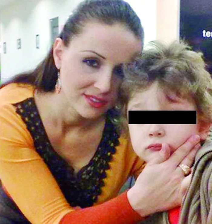 
    Saşa, fiul ei şi al lui Tolea Ciumac, a crescut şi seamănă izbitor cu tatăl său  