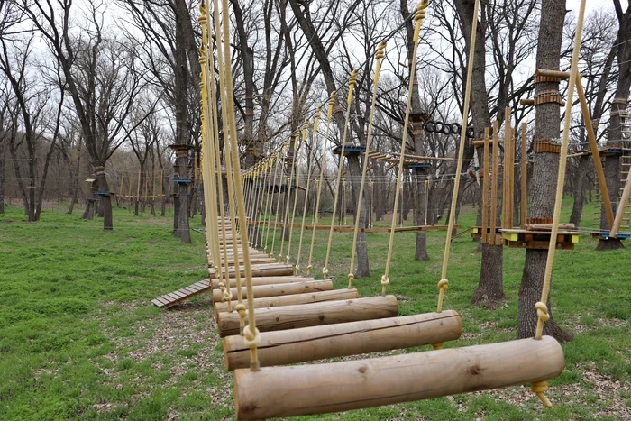 Parcul de Aventură va avea 15 trasee spectaculoase FOTO: CJ Galați