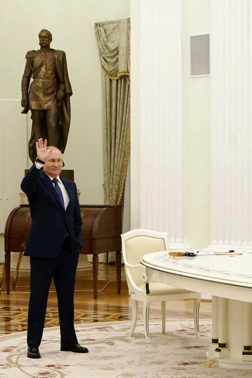 1 intalnirea dintre vladimir putin si emmanuel macron 1 jpg jpeg