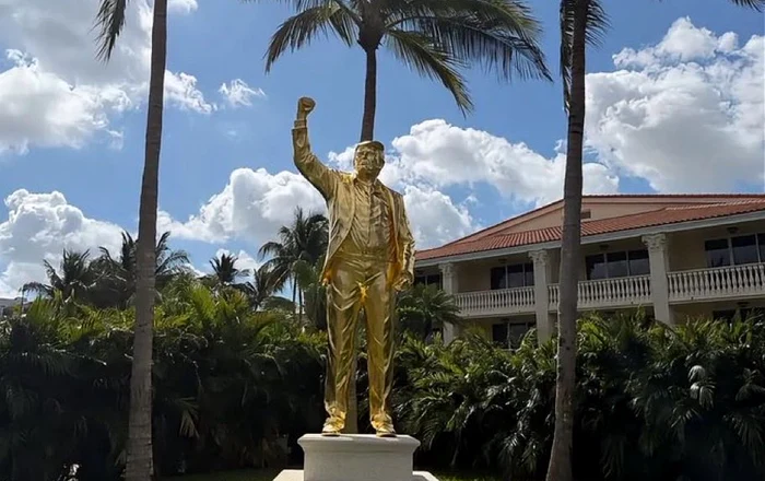 Statuia lui Donald Trump FOTO: X