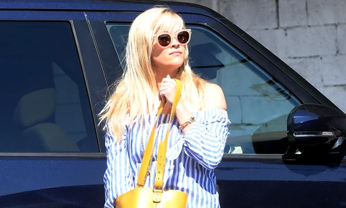 Reese Witherspoon Out Shopping In Beverly Hills jpeg
