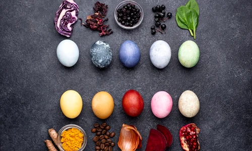 oua paste colorate jpg