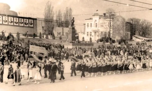 Arhivele comunismului: recrutarea tinerilor în „şcoli de muncă“, metodă de epurare etnică a Basarabiei jpeg