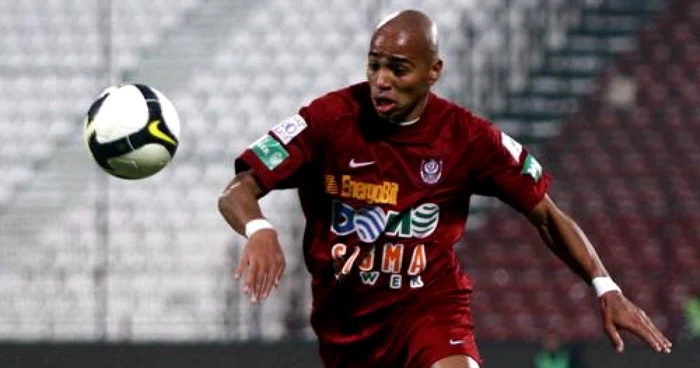Alvaro Pereira pe vremea când juca la CFR Cluj