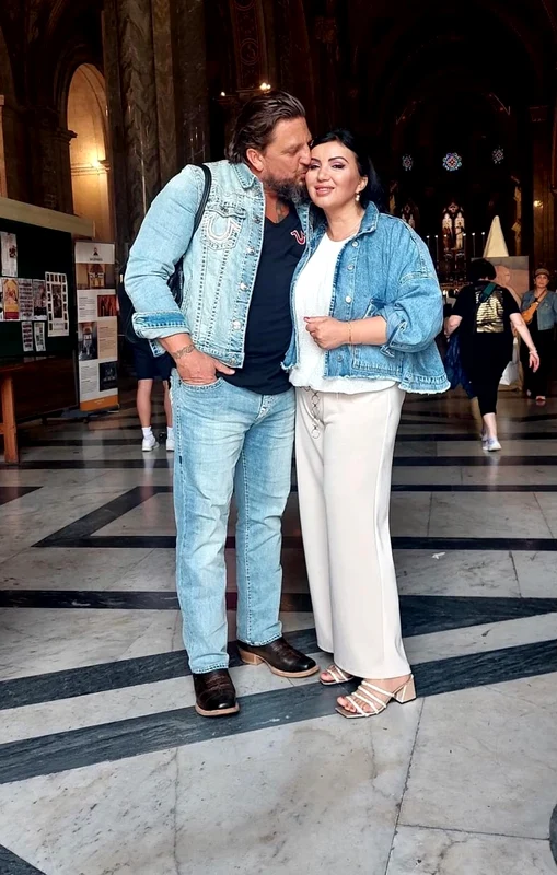 Adriana Bahmuțeanu s-a despărțit de George Restivan Foto: Facebook 