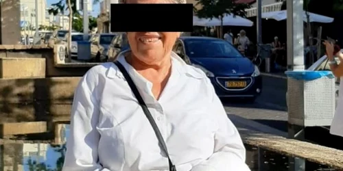 pacienta moarta covid