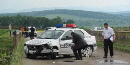 Bogdan Apopei s-a împuşcat în cap după ce s-a izbit cu maşina de serviciu de capul unui pod
