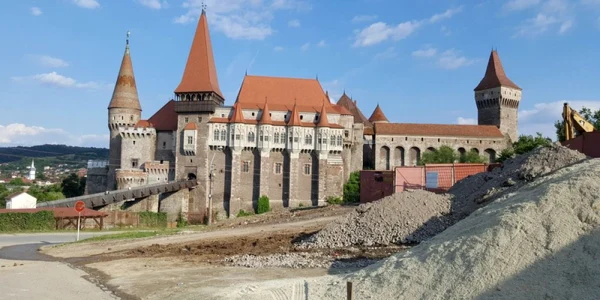 castelul corvinilor