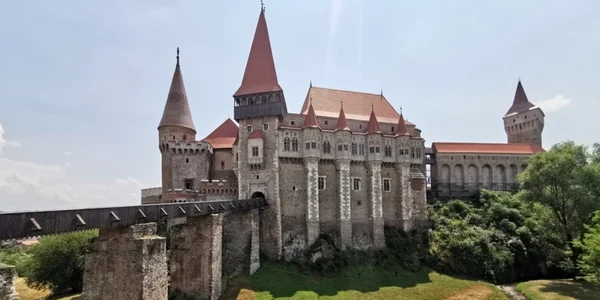 castelul corvinilor din hunedoara foto daniel guta adevarul