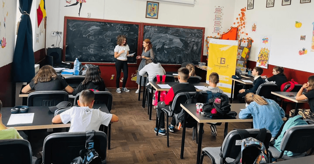 Manifestul elevului dintr-un sat din Gorj: „Profesorul perfect ar trebui să ne explice calm lecțiile“