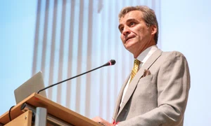 „Îndoiala e substanţa scrisului“ – interviu cu Tom JUNOD jpeg