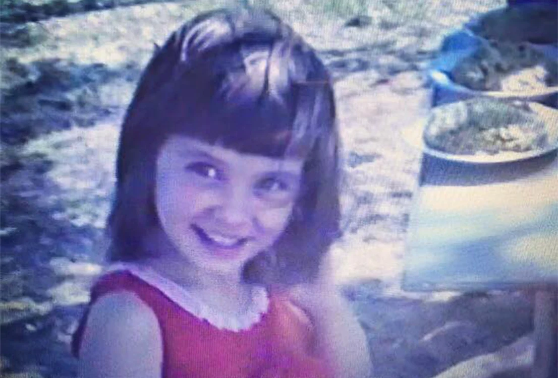 Anca Dumitra când era mică