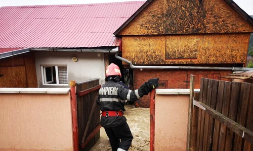 inundatii pompieri jpg