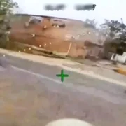 Vehicul onu lovit de ruși în Herson FOTO captură video jpg