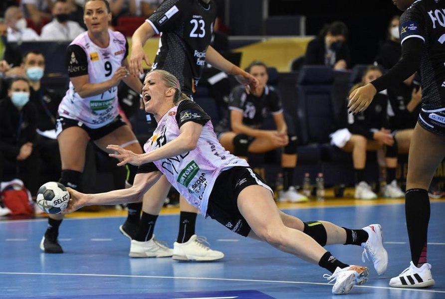 Cea mai titrată echipă europeană din handbalul feminin, în pragul falimentului. Suporterii, chemați să o sponsorizeze