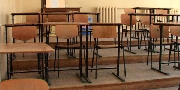 Cele mai multe şcoli fără autorizaţie sanitară sunt din mediul rural.