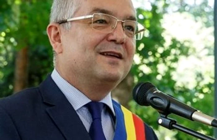 Primarul Emil Boc . FOTO: PCN