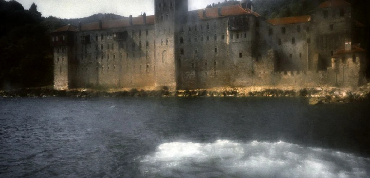 Fotografii Stratos Kalafatis/Pe Muntele Athos există 20 de mănăstiri în care trăiesc 1.400 de călugări