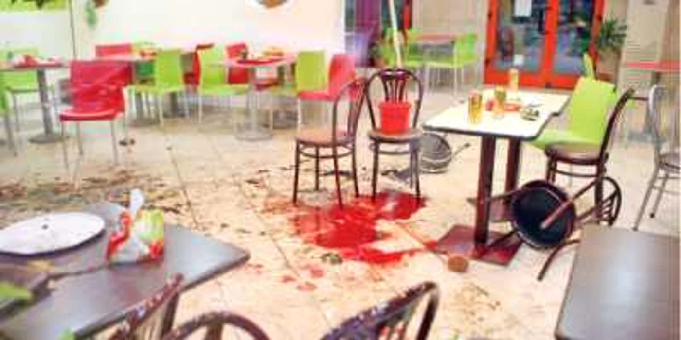Aşa arăta locul în care patru huligani dinamovişti l-au agresat pe un suporter al Stelei Foto: Adevărul