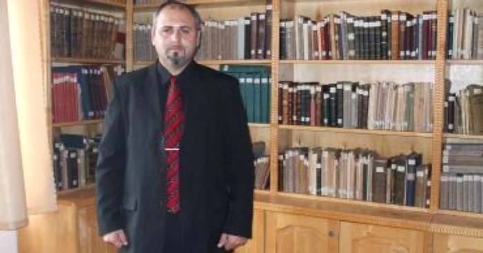 Râmnicu Vâlcea: PORTRET - Liviu Găman - Doctor de suflete cu glas de înger
