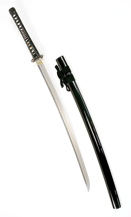 2003. Se cuplează cu sabia japoneză