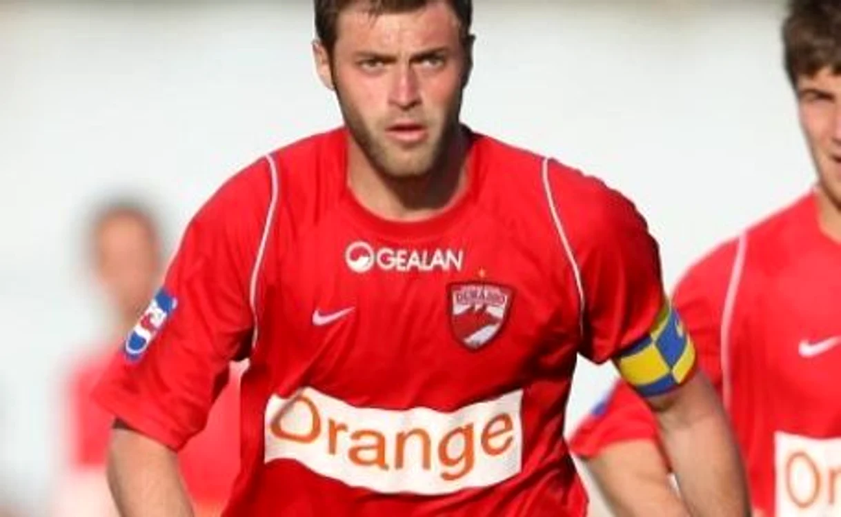 
    Cristi Pulhac  