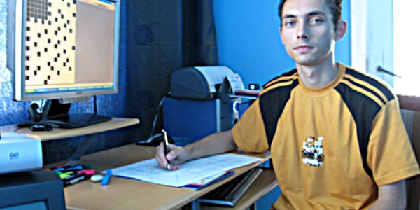 Hunedoara: PORTRET / Călin Bicăzan jonglează cu literele