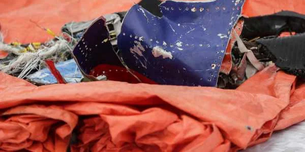 resturi avion prabusit indonesia foto epa efe