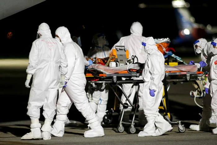 
    Ne trimitem bolnavii în Ungaria, cu aeronave MApNFoto: Inquam Photos  