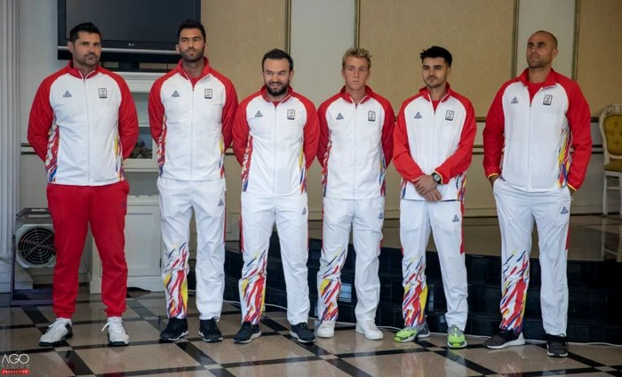 
    Echipa de Cupa Davis a Romaniei, inaintea tragerii la sorti a meciurilor pentru partida cu Zimbabwe Foto: Cristina Huțu/ AGO Vision  