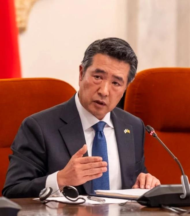 Ambasadorul Rim Kap-soo, un mare promotor al României FOTO Facebook