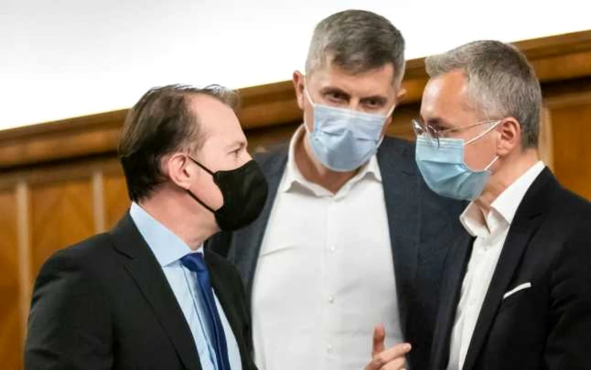 Florin Cîţu, Dan Barna şi Stelian Ion FOTO Guvernul României