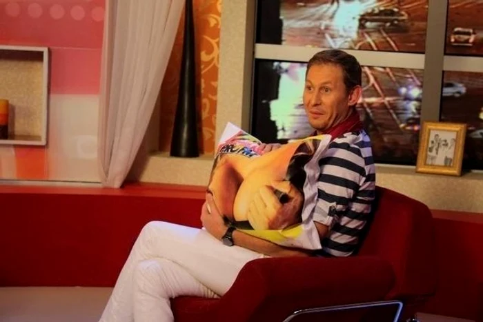 Mircea Solcanu a fost dat afară de la Acasă TV după un derapaj pe Facebook