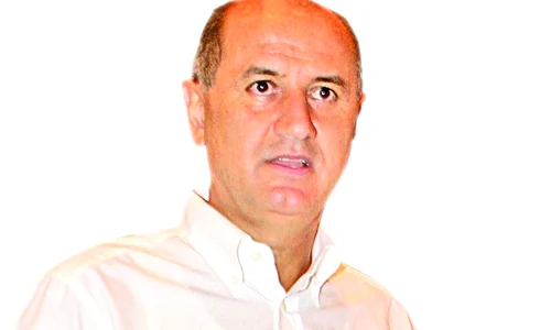 Jucătorii îl găsesc pe  Copos responsabil! jpeg