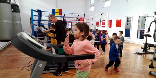 Educație Fizică la LPS Banatul FOTO Ștefan Both
