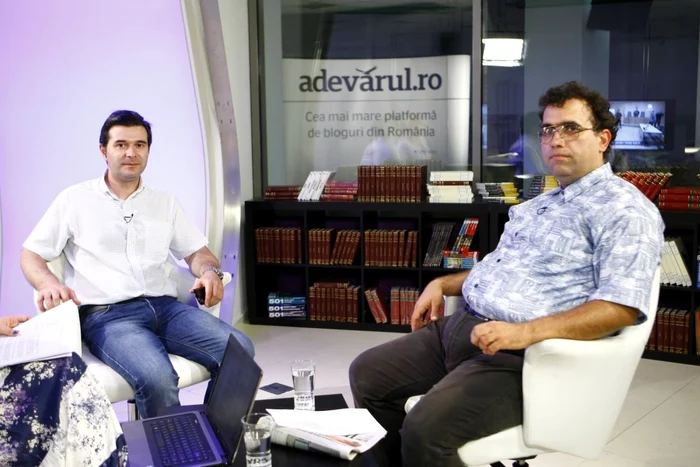 Traian Bădulescu şi Cezar Dumitru, în studioul Adevărul Live FOTO Eduard Enea