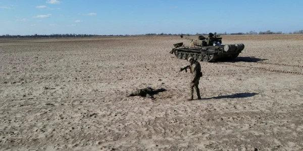 tanc rus capturat de armata ucraineana FOTO Twitter