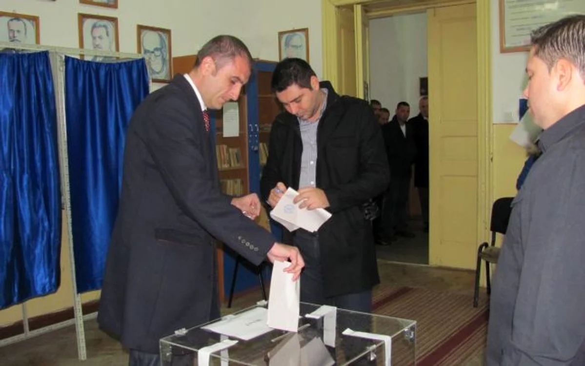 Alin Bucur (PP-DD) a introdus votul câştigător foto: Claudiu Dumitrache
