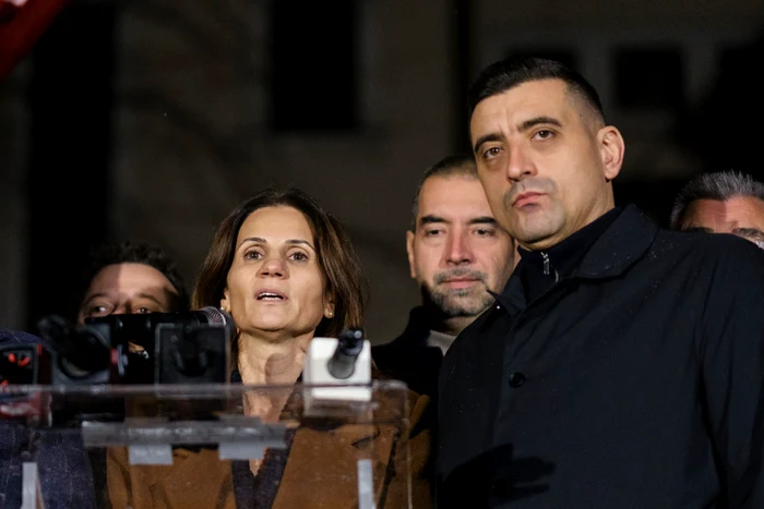 Anca Alexandrescu și George Simion. FOTO Inquam Photos / Alex Nechez