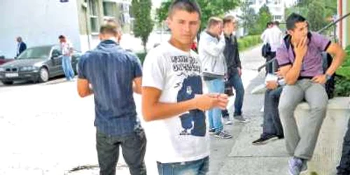 Elevii fac pregatiri suplimentare pentru a trece de „hopul” bacalaureatului