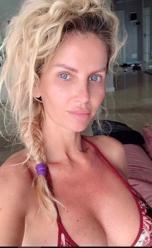 1 andreea banica fara machiaj si in costum de baie nici nu te am recunoscut ce a raspuns vedeta jpg jpeg