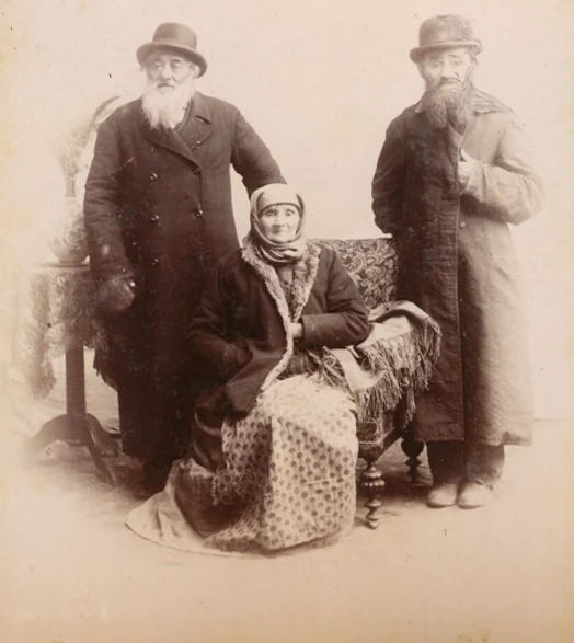 Familie de evrei care trăiau în Dobrogea FOTO Anatole Magrin