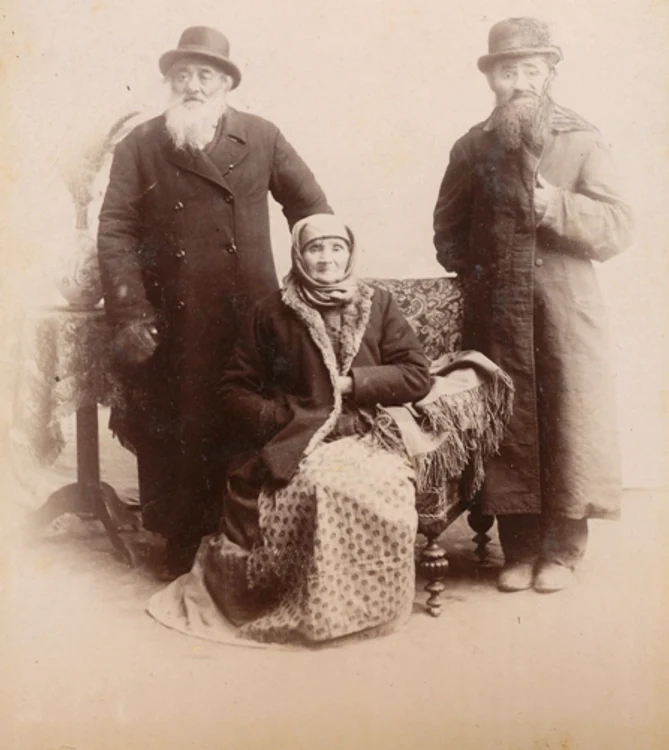 Familie de evrei care trăiau în Dobrogea FOTO Anatole Magrin